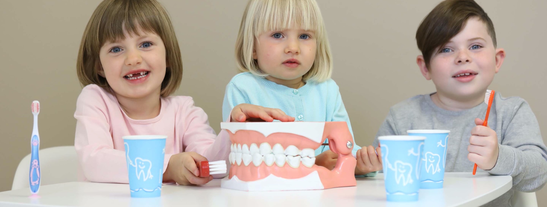 Zahnaerzte_am_Augustaplatz_Zahnmedizin_Kids