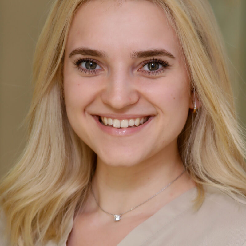 Zahnaerzte_am_Augustaplatz_Smile_Design_Kachel Zahnaerzte_am_Augustaplatz_Smile_Design_Kachel